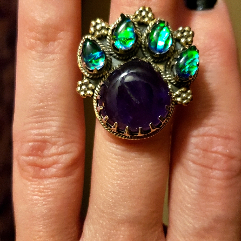 Amethyst crystal stone paw print ring